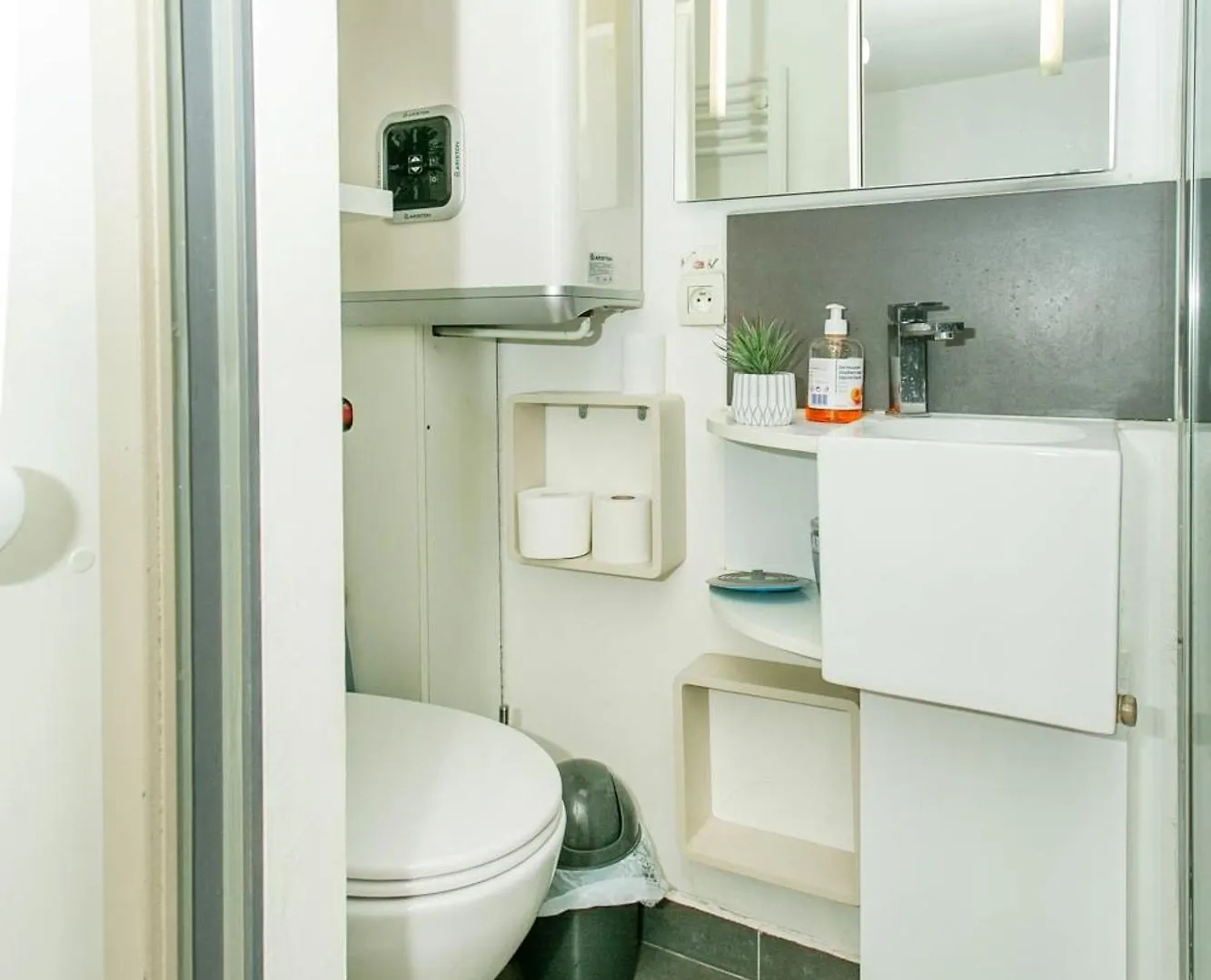 Apartment Champs Elysees & Arc De Triomphe - Cityapartmentstay Paris